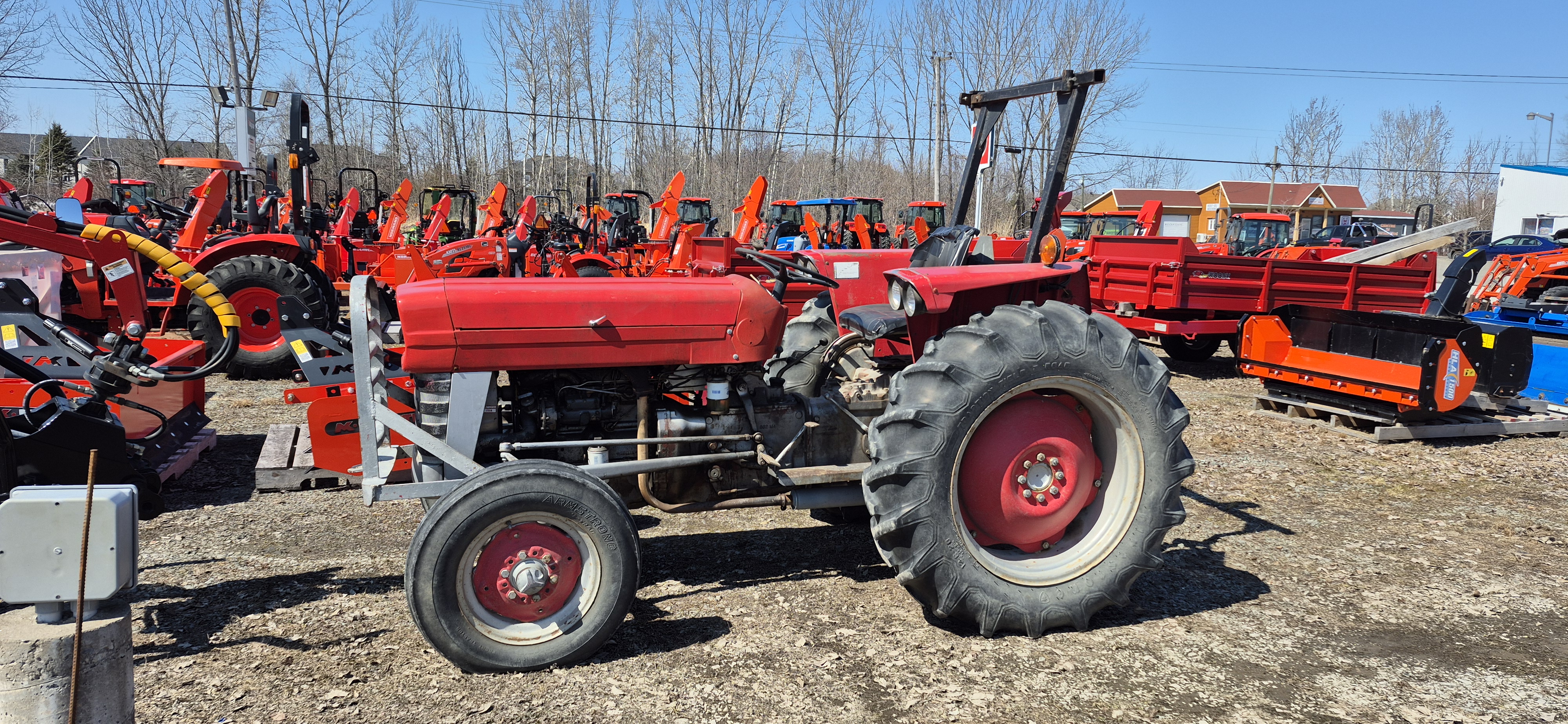 Machineries usagées | MASSEY FERGUSON135